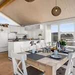Ute - 200m From The Sea By Interhome
