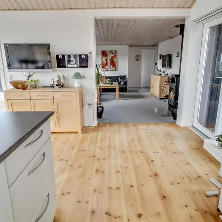 Holiday home Ute - 200m From The Sea In Western Jutland By Interhome