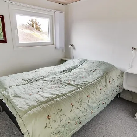 Ute - 200m From The Sea By Interhome Holiday home