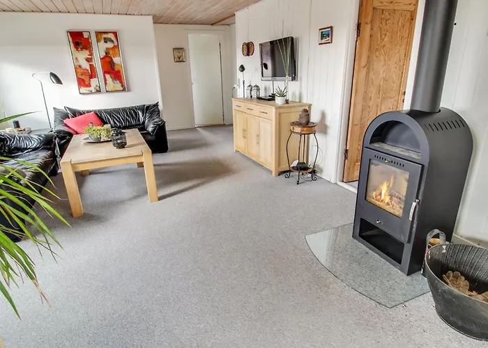 Ute - 200m From The Sea By Interhome Holiday home