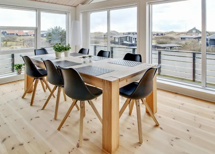 Ute - 200m From The Sea By Interhome *